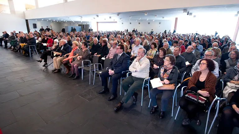 Algunos de los asistentes al homenaje. Gobierno de Navarra.