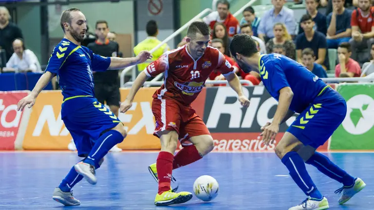 Partido entre el Inter Movistar y El Pozo.