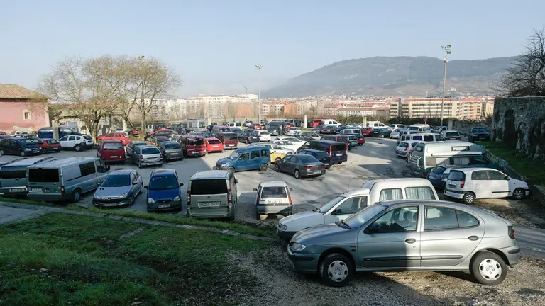 Parking de las huertas de Santo Domingo. PABLO LASAOSA (2)