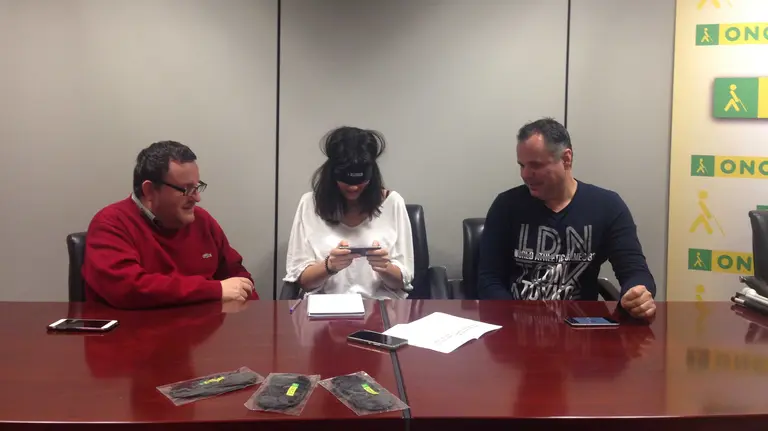 La ONCE presenta en Pamplona  los primeros juegos de entrenamiento cerebral para móviles accesibles para las personas ciegas.