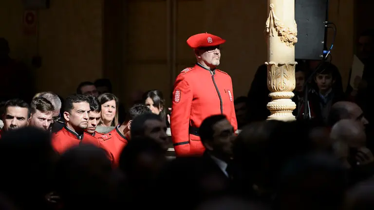 La presidenta de Navarra, Uxue Barkos, preside la fiesta de la Policía Foral con diferentes condecoraciones. PABLO LASAOSA 27
