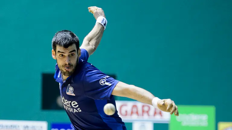 Olaizola II-Untoria y Ezkurdia-Merino II en la decimotercera jornada del campeonato. PABLO LASAOSA 14