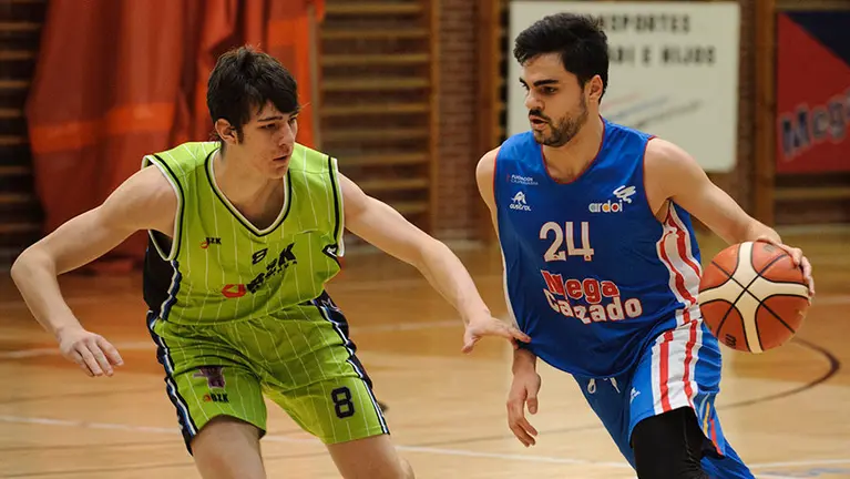 Derby Navarro de Baloncesto entre el Megacalzado Ardoi y el Valle de Egües. MIGUEL OSÉS_10
