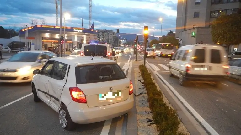 Accidente en la avenida de Zaragoza de Pamplona. PMUNICIPAL