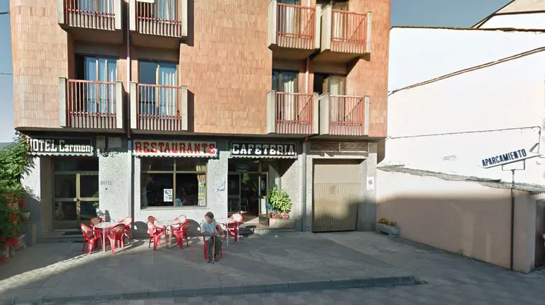 Hotel El Carmen en Bembibre, en León, donde se ha producido un multitudinario sinpa GOOGLE MAPS