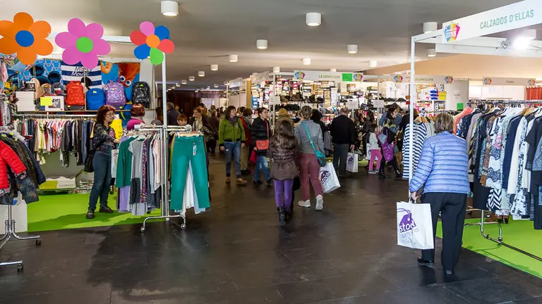 Edición de la 'Pamplona Stock 2017' en Baluarte, con la participación de 45 establecimientos (36). IÑIGO ALZUGARAY