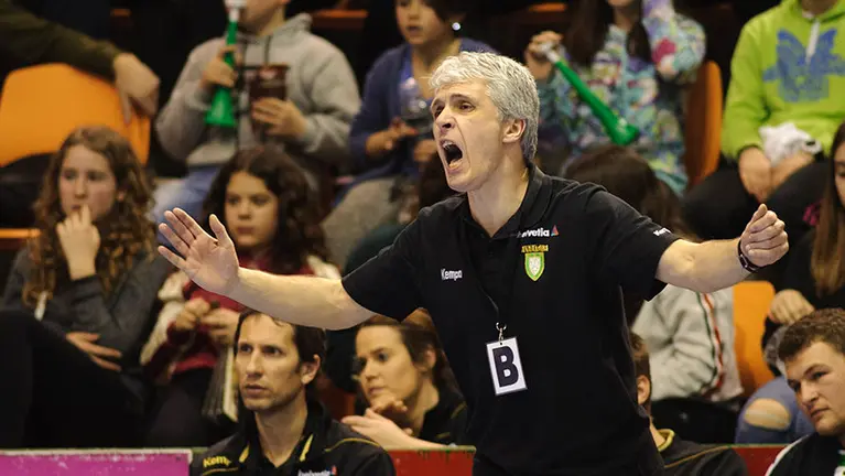 Partido de Balonmano entre Helvetia - Melsugen de la copa EHF . MIGUEL OSÉS_26