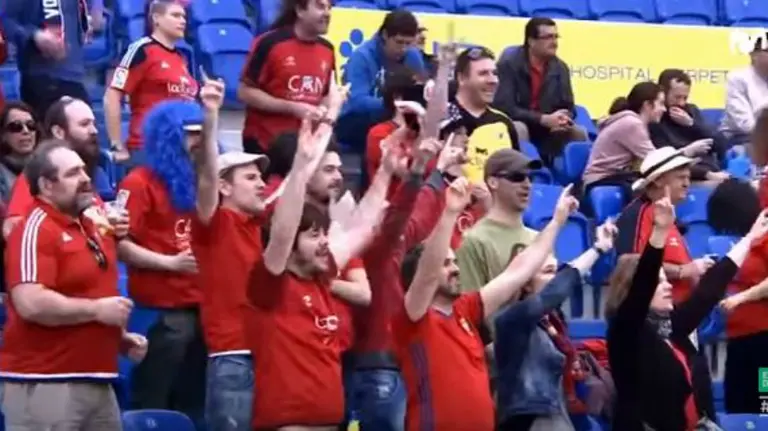 Afición de Osasuna en Las Palmas.