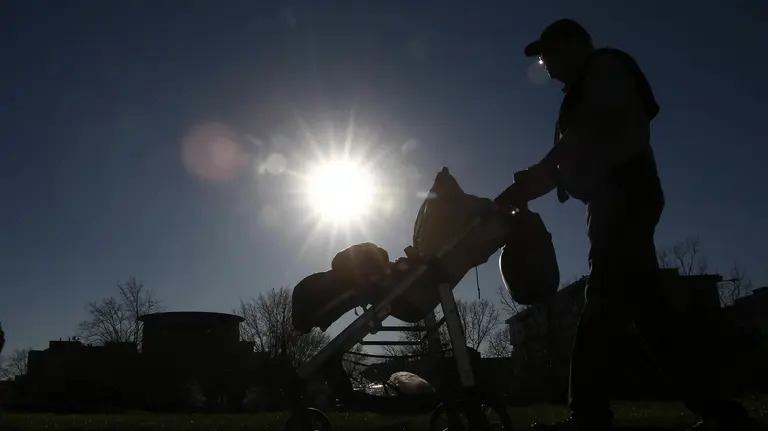 Pamplona vivirá una jornada de cielos despejados y altas temperaturas. EFE/JESUS DIGES