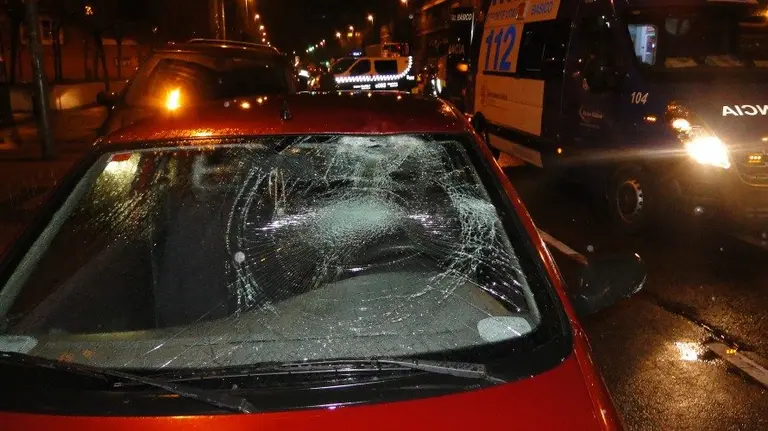 Evacuado al hospital un ciclista de 68 años tras sufrir un violento accidente esta madrugada en San Jorge