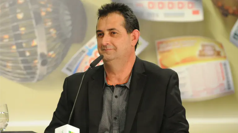 NAVARRA PRIMER PLANO-Victorio Rendo