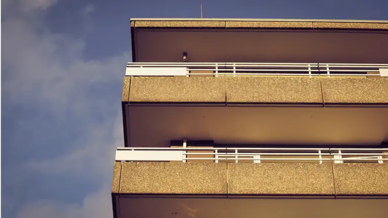 Balcones en una imagen de recurso. ARCHIVO