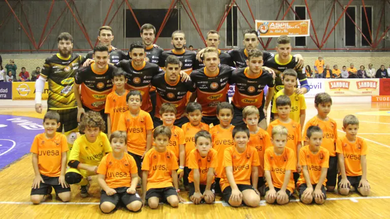 Plantilla del Aspil Vidal en Tudela.