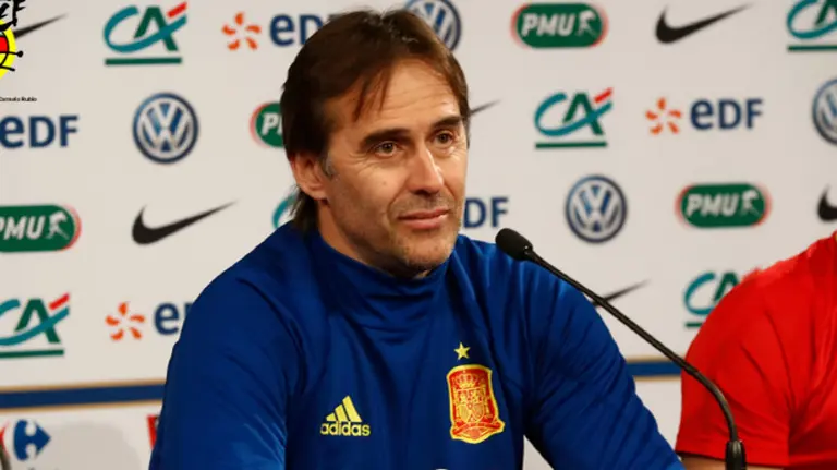 Julen Lopetegui en rueda de prensa. Foto web Sefútbol.