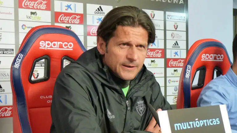 Vasiljevic en la sala de prensa de El Sadar.