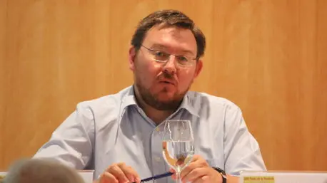 Pascual Tamburri durante una ponencia en Olite Foto OLITECOM