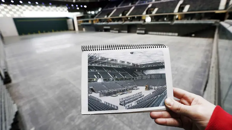 Imagen del interior del Pabellón Navarra Arena que se abrirá al público a partir de septiembre de 2018. EFE/Jesús Diges