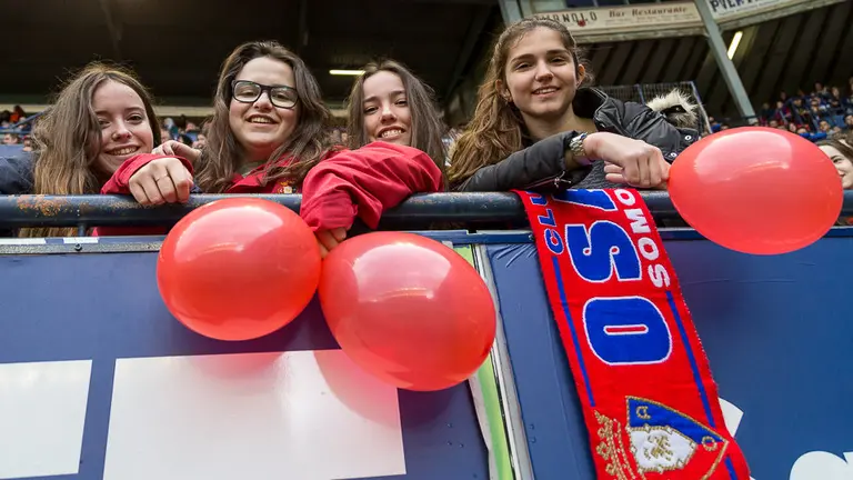 La grada de El Sadar durante el partido entre Osasuna y Athletic Club de Bilbao (27). IÑIGO ALZUGARAY