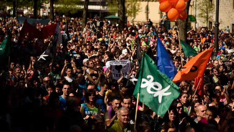 La Korrika de 2017 finaliza en el Paseo Sarasate de Pamplona. PABLO LASAOSA (6)