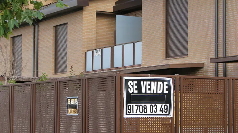 Un cartel de 'Se vende'