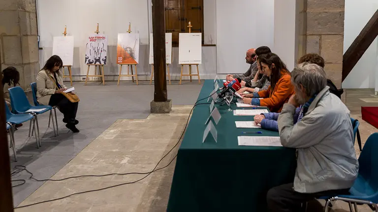 Presentación de las ocho obras finalistas del concurso de carteles de San Fermín 2017 (12). IÑIGO ALZUGARAY