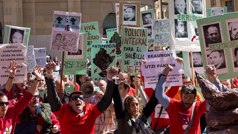Concentración contra el anteproyecto de ley de policías de Navarra elaborado por el Gobierno (51). IÑIGO ALZUGARAY