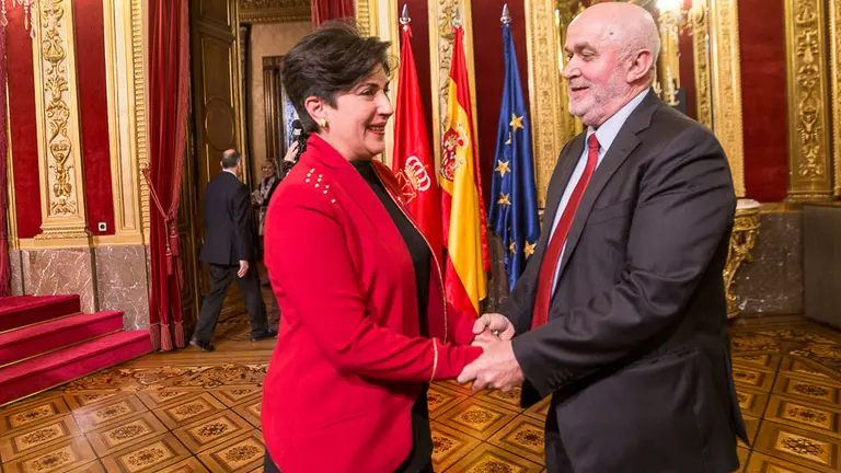 La portavoz del Gobierno navarro, María Solana, toma posesión como nueva consejera de Educación en sustitución de José Luis Mendoza (33). IÑIGO ALZUGARAY