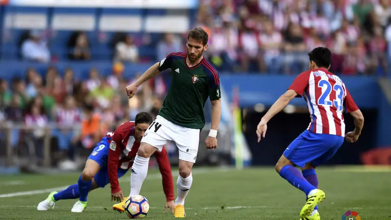Partido entre Atlético de Madrid y Osasuna en el Vicente Calderón.  (1)