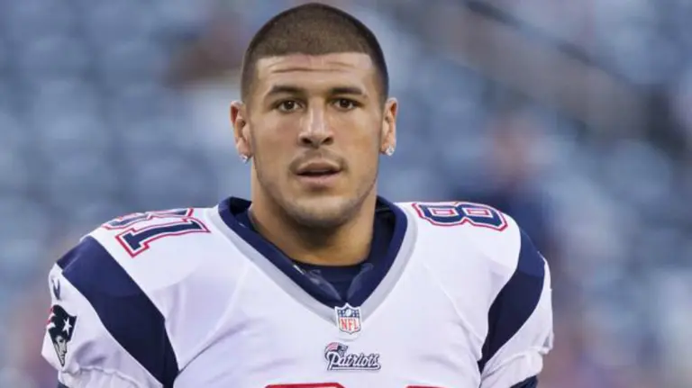 Aaron Hernández con los Patriots. Foto El Universal.