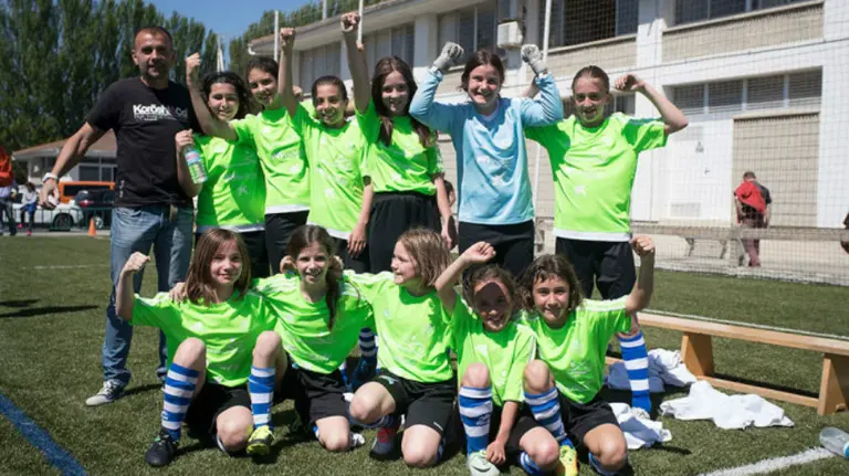 Equipo del colegio Erreniega. Foto CA Osasuna.