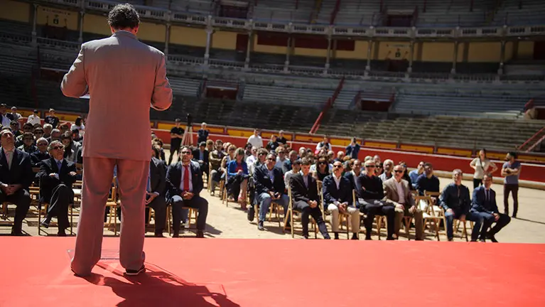 Entrega del primer Premio a las Tradiciones Taurinas Populares al encierro de los Sanfermines. MIGUEL OSÉS (11)