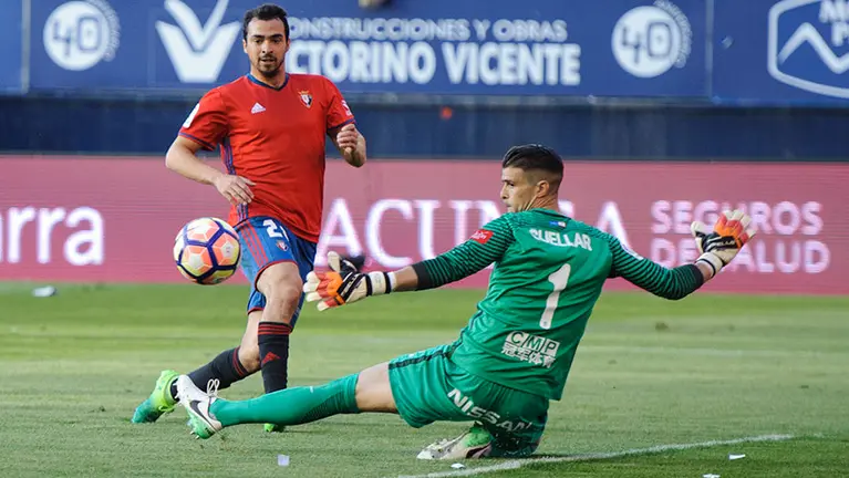 Imágenes del Osasuna - Sporting en El Sadar. MIGUEL OSÉS (26)