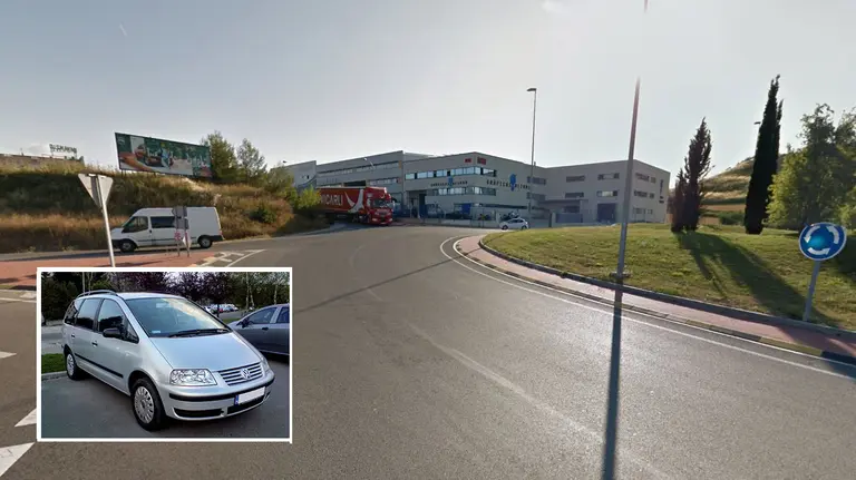 La carretera de Huarte en la que fue detenido un vehículo idéntico al de la imagen inferior