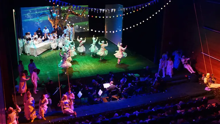 Representación de la zarzuela El Caserío, que llega a Baluarte con la Ópera de Cámara de Navarra este mayo