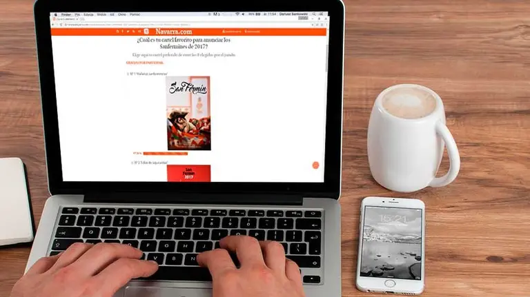 La encuesta de Navarra.com sobrelos carteles finalistas de San Fermín. ARCHIVO