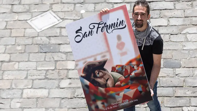 El Ayuntamiento de Pamplona anuncia que 'Mañanas sanfermineras', creado por el argentino Maximiliano Cosatti, será el cartel anunciador de los Sanfermines 2017 (37). IÑIGO ALZUGARAY