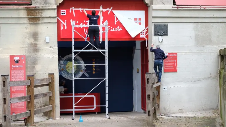 La Casa de Misericordia inaugura las visitas al nuevo museo de la Plaza de Toros de Pamplona. ÍÑIGO ALZUGARAY (6)