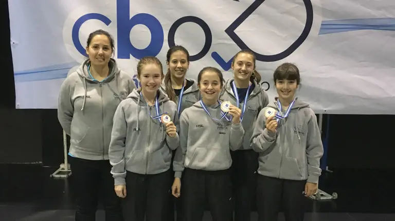 Medallas para el CB Estella en Oviedo. cedida.