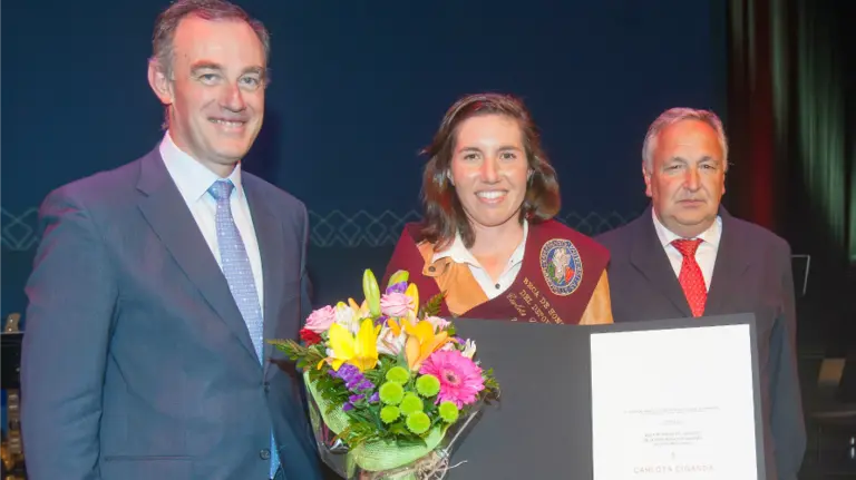 Carlota Ciganda, galardonada en la Unav.