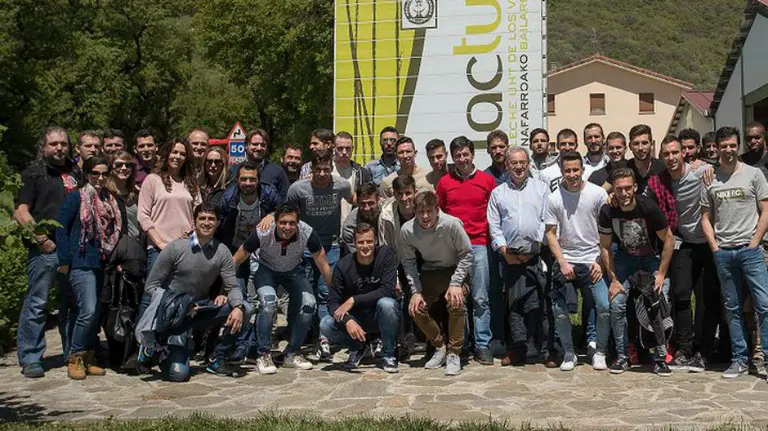 Foto de grupo cedida por el CA Osasuna.