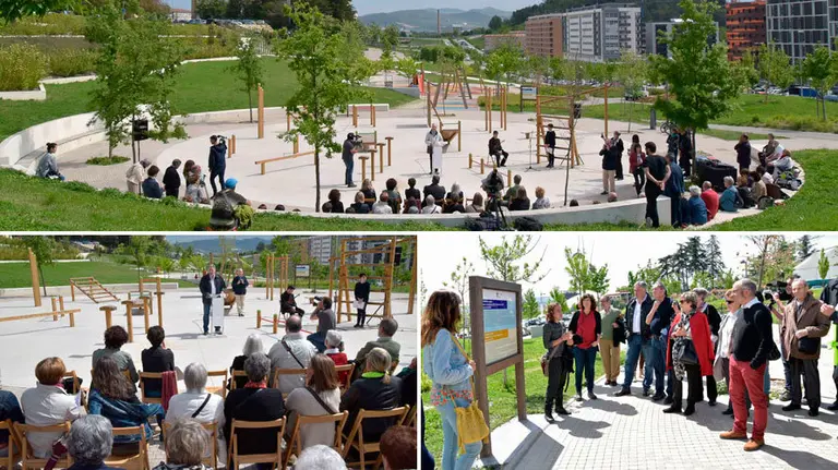 Colocación de varias placas que conmemoran a algunas mujeres en el parque de las Pioneras de Pamplona. CEDIDAS