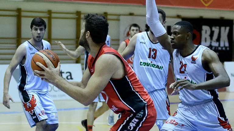 Basket Navarra - CB Granada. PABLO LASAOSA 04