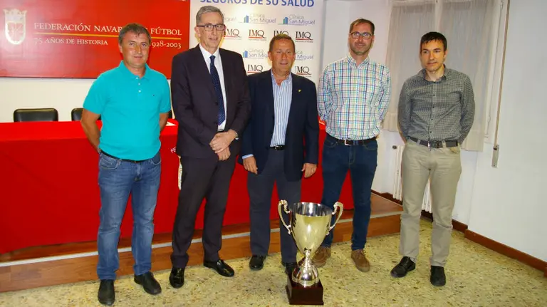 Rueda de prensa en la sede de la FNF en Pamplona.