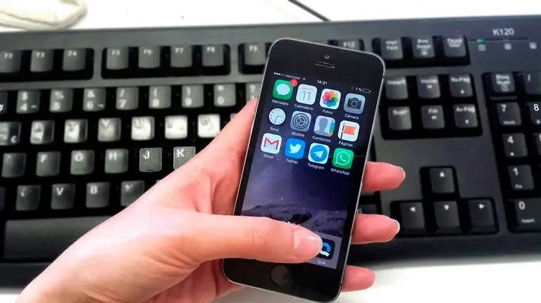 Imagen de un teléfono móvil. ARCHIVO