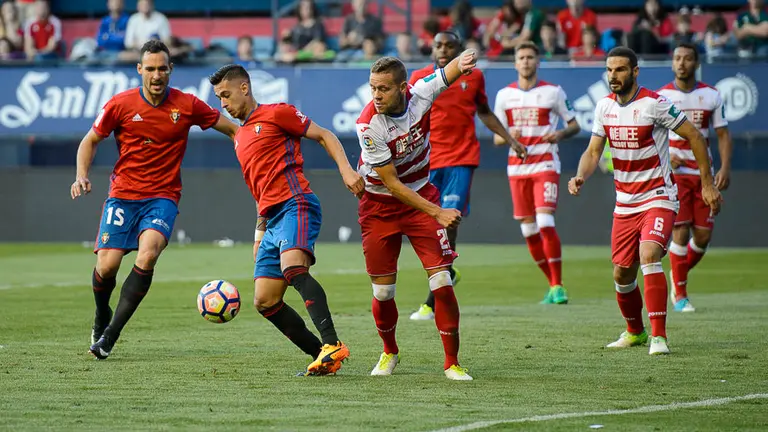 Imagen del Osasuna - Granada. PABLO LASAOSA (20)