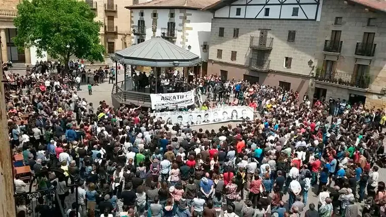 Manifestación en Alsasua al cumplirse 6 meses de la detención de los agresores de los guardias civiles. EP