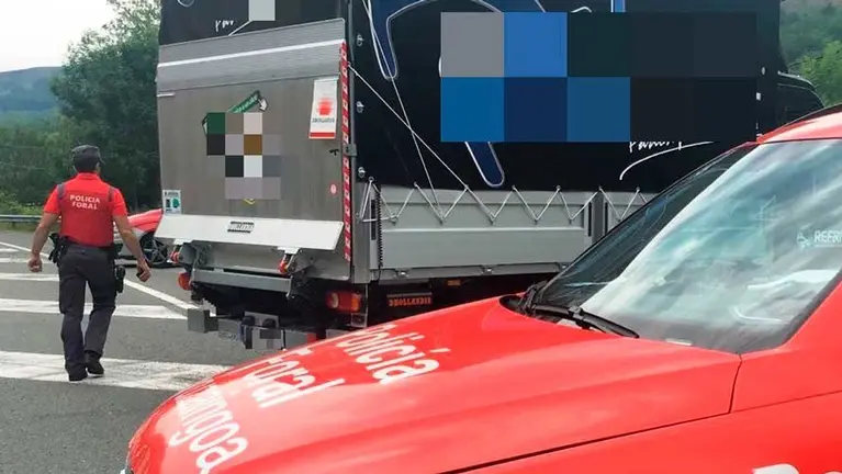 Camión inmovilizado tras dar positivo su conductor en droga. PFORAL