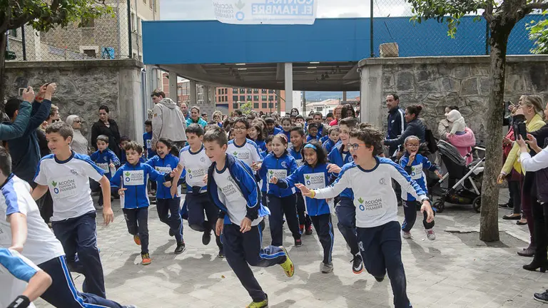 Carrera contra el Hambre organizada por Acción contra el Hambre, en la que participan alumnos de diez centros escolares navarros. PABLO LASAOSA 06