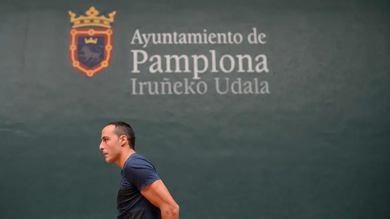 El pelotari Juan Martínez de Irujo dice adios a la pelota. PABLO LASAOSA 01