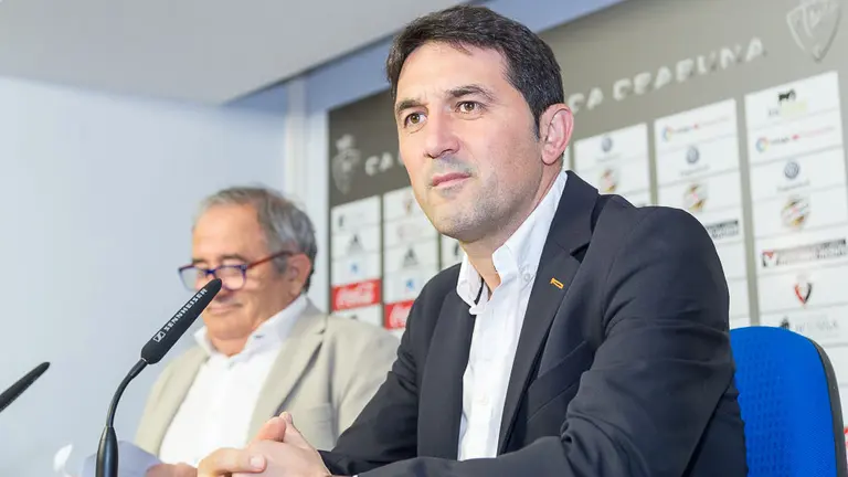 Presentación de Braulio Vázquez como nuevo director deportivo del Club Atlético Osasuna para las dos próximas temporadas (13). IÑIGO ALZUGARAY